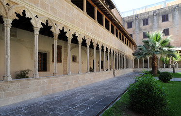Obraz premium Monastère franciscain de Palma de Majorque - Galerie sud du cloî