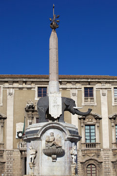 U Liotru - Fontana dell'elefante, Emblema di Catania