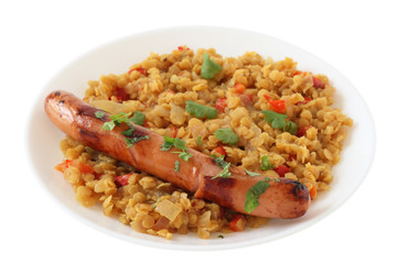 Lentil with sausages and red pepper