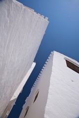 narrow way between buildings