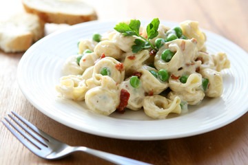 Tortellini with Prosciutto and Peas