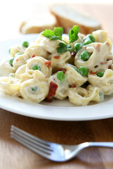 Tortellini with Prosciutto and Peas