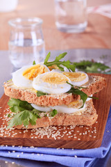 Egg sandwich