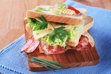 Bacon and cheese sandwich