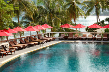 Fototapeta na wymiar Basen na luksusowy hotel, Phuket, Tajlandia