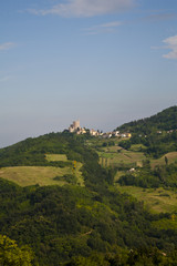 Fototapeta na wymiar Rimini, zamek w Montefiore Conca