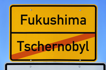Ortsschild Fukushima - Tschernobyl