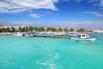 Fototapeta na wymiar Puerto Juarez Cancun Quintana Roo, tropikalnych, łodzie