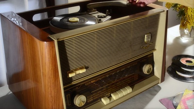 radio e giradischi anni 60