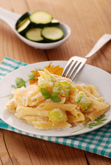 pennette con zucchine cinque
