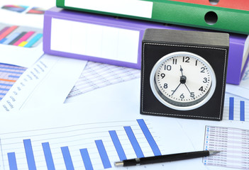 Clock on a market report