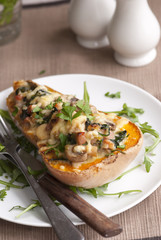 Butternut squash with spinach, bacon and mushrooms