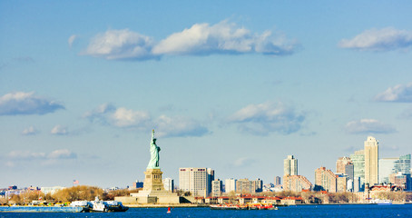Statue of Liberty and New Jersey, New York, USA © Richard Semik