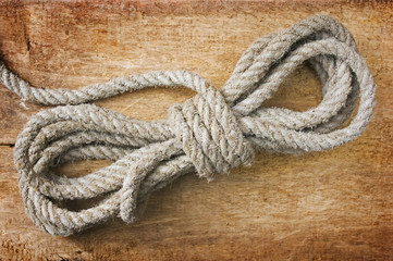 Rope with knots