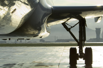 Aircraft landing gear detail - obrazy, fototapety, plakaty