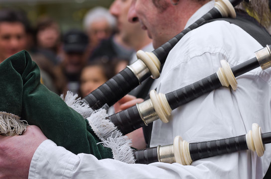 cornemuse,pipe,biniou,bagad,bretagne,irlande