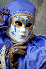 Carnevale di Venezia, maschera in viola