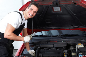 Auto mechanic