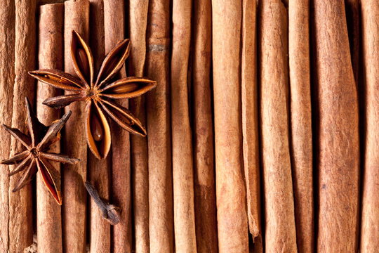 Texture image cinnamon sticks.