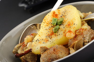 Tajine d'agneau poires/pistaches