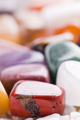 viele verschiedene natursteine