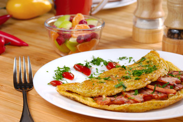 Omelet with bacon