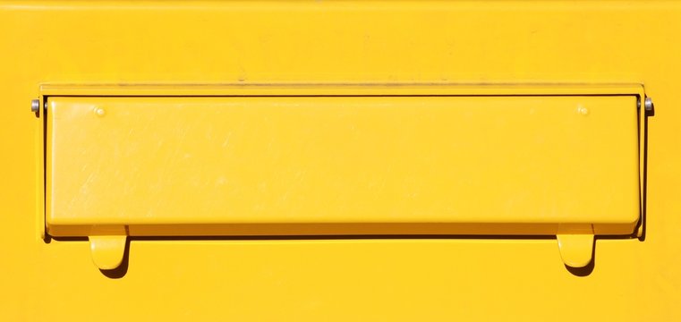 Briefkastenschlitz