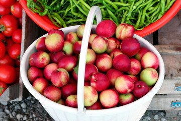Nectarin peach basket