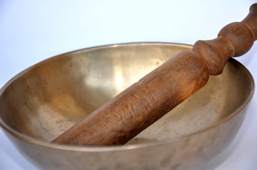 Klangschale mit Klangstab