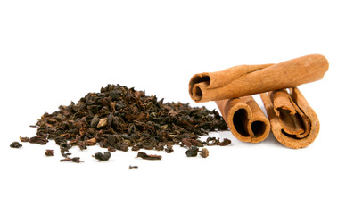 Cinnamon sticks and black tea