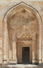Fototapeta na wymiar Drzwi do Ottoman Sultan Palace Ishak Pasha w Turcji