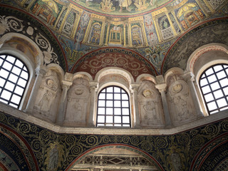 Ravenna, interno del battistero Neoniano - 30925035