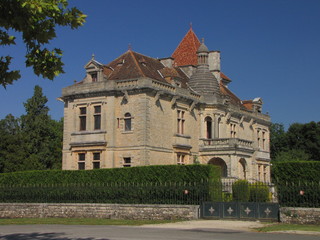 Fototapeta na wymiar Château de Marthon ; Charente, Limousin, Périgord