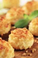 Coconut macaroons