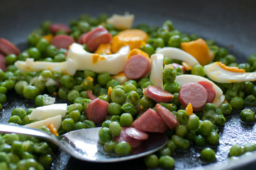 Lunch with Peas, frankfurte and eggs