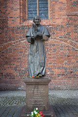 Pope John Paul II statue in Torun,Poland - obrazy, fototapety, plakaty