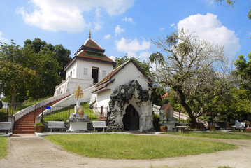 Fototapeta na wymiar Wat Phra Mahathat, Nakhon Si Thammarat, Thailand