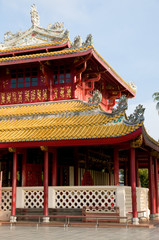 Obraz premium Chinese style building at the Bang Pa In Palace, Thailand