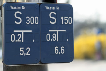 Wasserversorgung Schild