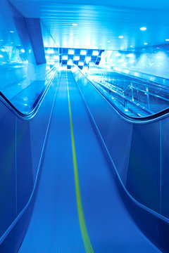 escalator to exit