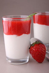 dessert aux fraises
