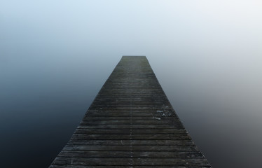Pier in the fog - obrazy, fototapety, plakaty