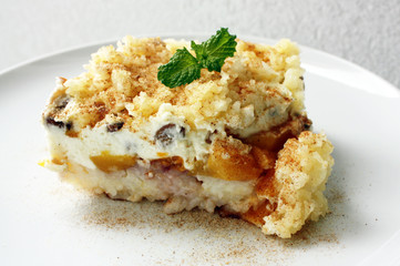 Rice pudding with peaches and raisins - 31006450