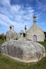 Fototapeta na wymiar Kaplica Pol Brignogan Kerlouan, Finistere, Bretania