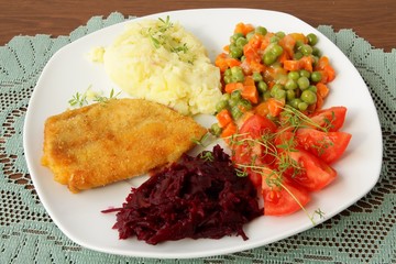 fish with vegetable for dinner