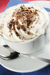 cappuccino con panna