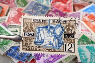 timbres - Cent Cinquantenaire de la Cour des Comptes 1807/1957 - philatélie France