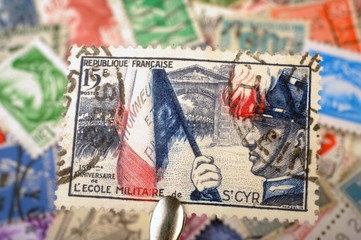 timbres - 150 ème Anniversaire de l'Ecole Militaire de Saint-Cyr - philatélie France