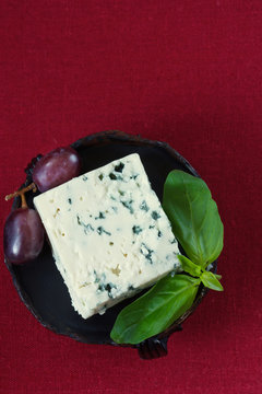 Blue cheese, grape and basil.
