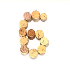numero 6 con tappi sughero usati